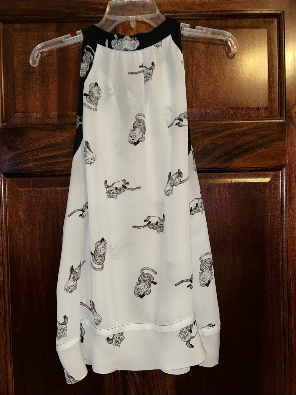 Disney Black and White Cheshire Cat-Print Tie-Neck blouse XL - Picture 4 of 5